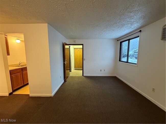 Building Photo - 4107 Orchard Dale Dr NW