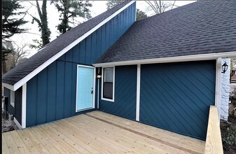 Building Photo - 5733 Waterwood Dr