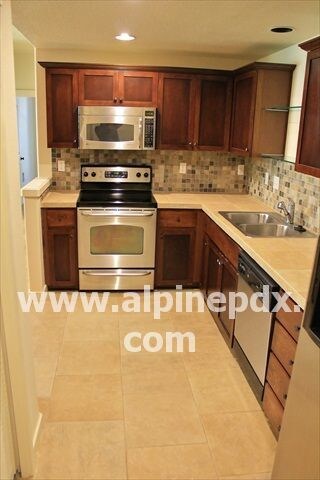 Foto del edificio - 657 NW Garswood Ter