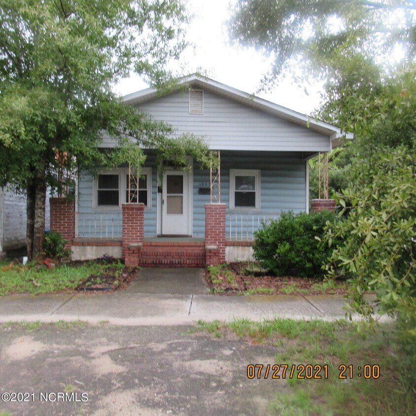 Primary Photo - 1002 S 7th St