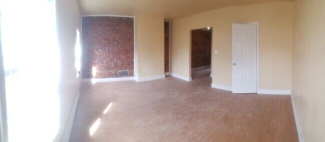 Building Photo - 4607 Frankford Ave