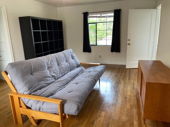 Living room and front door - 1101 Keystone Ave