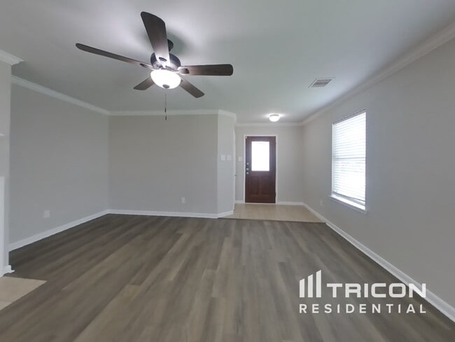 Building Photo - 20603 Fair Castle Dr
