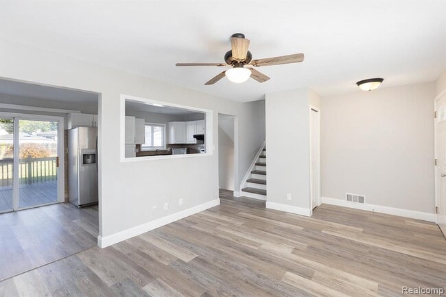 Building Photo - 2719 Pall Mall Dr