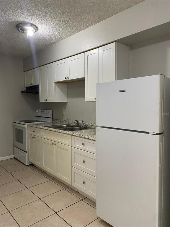 Building Photo - 3873 Janeen Cir