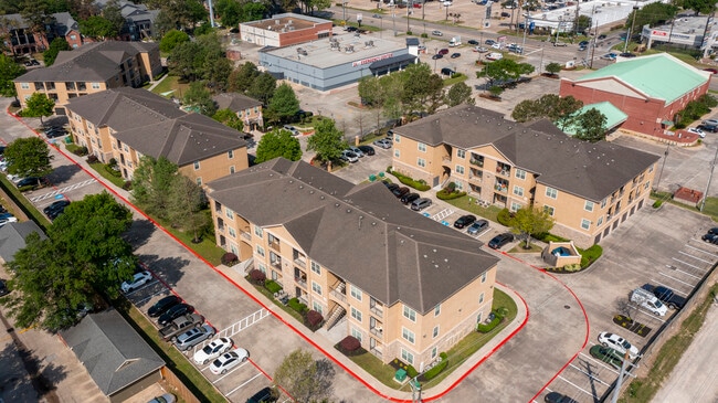 Building Photo - The Lexington at Champions