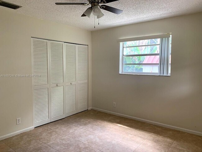 Foto del edificio - 2526 Taylor St