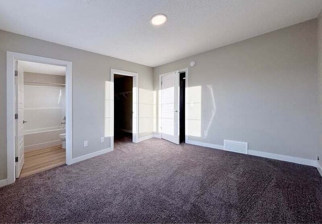 Building Photo - 20724-20742 42 Avenue NW