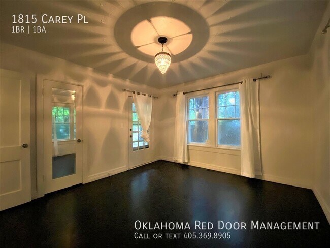 Foto del edificio - 1815 Carey Pl