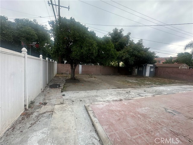 Building Photo - 9515 La Villa St