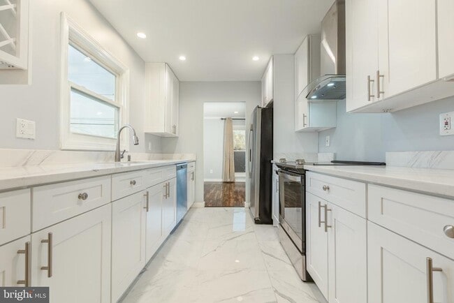 Foto del edificio - 1959 Lewis Ave