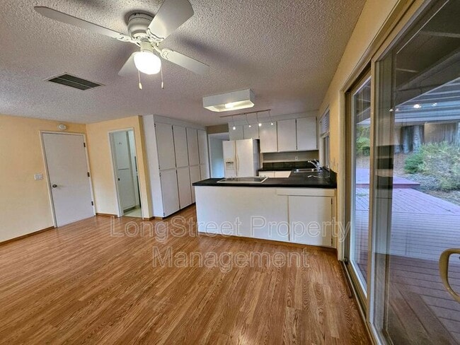 Building Photo - 5510 NW Innisbrook Pl