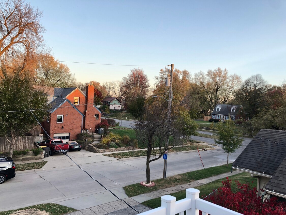 Kingman Boulevard view - 1048 37th St