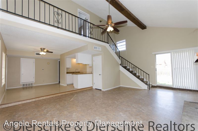 Primary Photo - 2810 Sunset Dr
