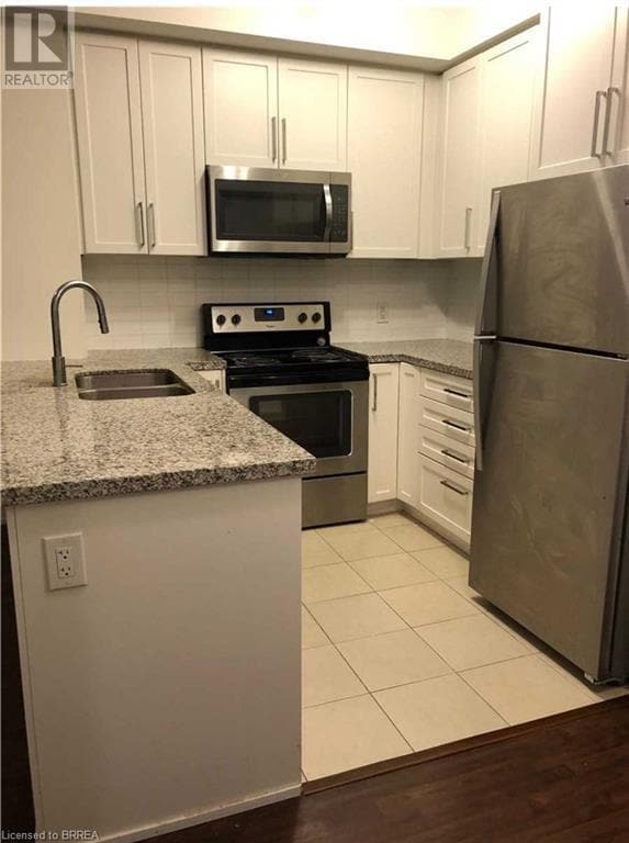 Building Photo - 840 Queens Plate Dr
