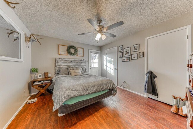 Foto del edificio - 1104 Lynn St