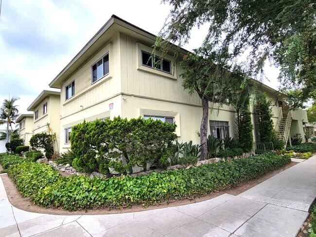 Building Photo - 10494 Culver Blvd