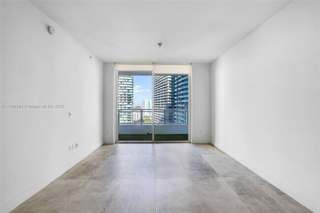 Building Photo - 1080 Brickell Ave