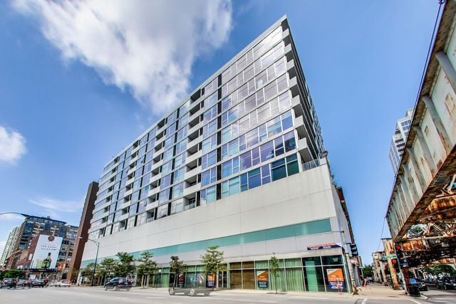 Building Photo - 630 N Franklin St