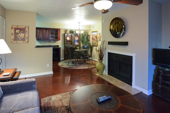 Foto del edificio - 5995 N 78th St
