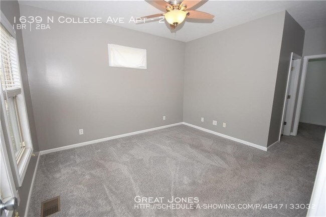 Foto del edificio - 1639 N College Ave