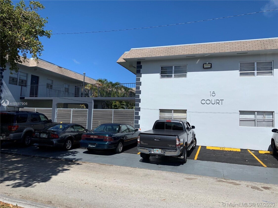 Foto principal - 1825 Johnson St