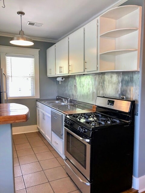 Foto del edificio - 2012 Walker Ave