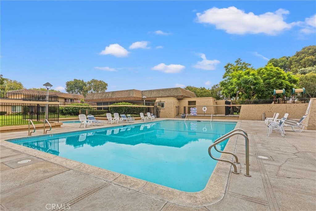 Foto principal - 10325 Elk River Ct