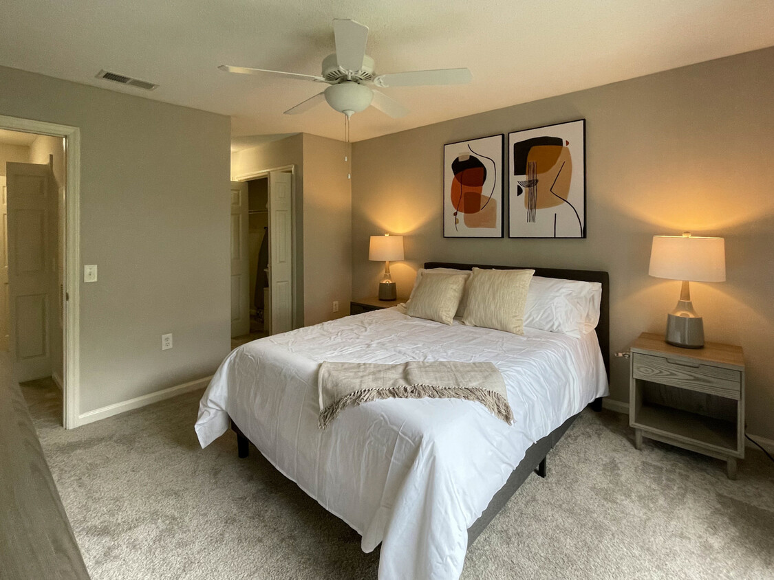 Foto principal - 4129 Hearthside Dr