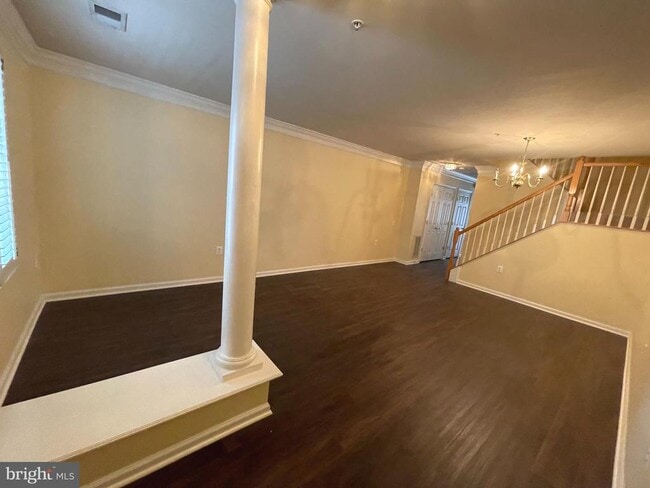 Building Photo - 1306 Roundhouse Ln