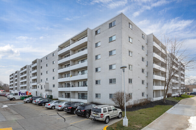 Building Photo - Yorktown Towers