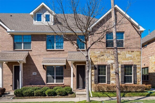 Foto del edificio - 636 S Greenville Ave