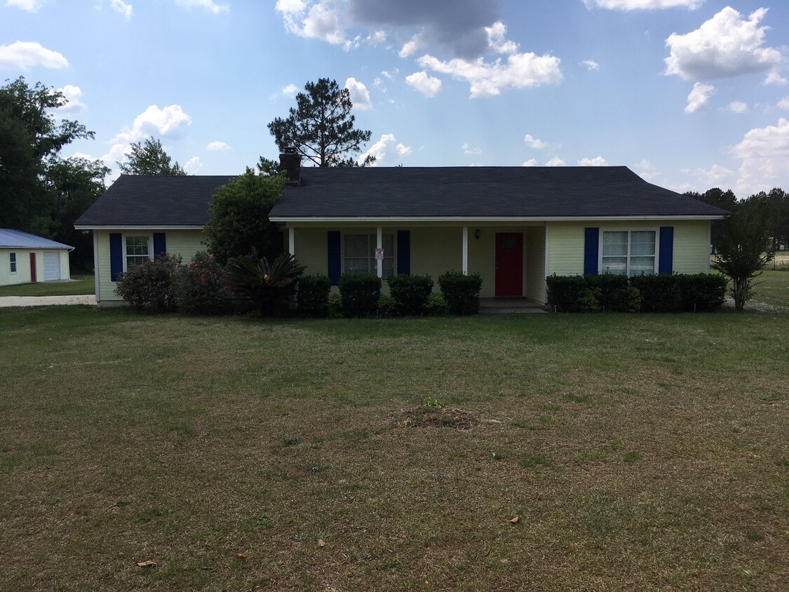 Primary Photo - Beautiful Home in Hahira, Ga!