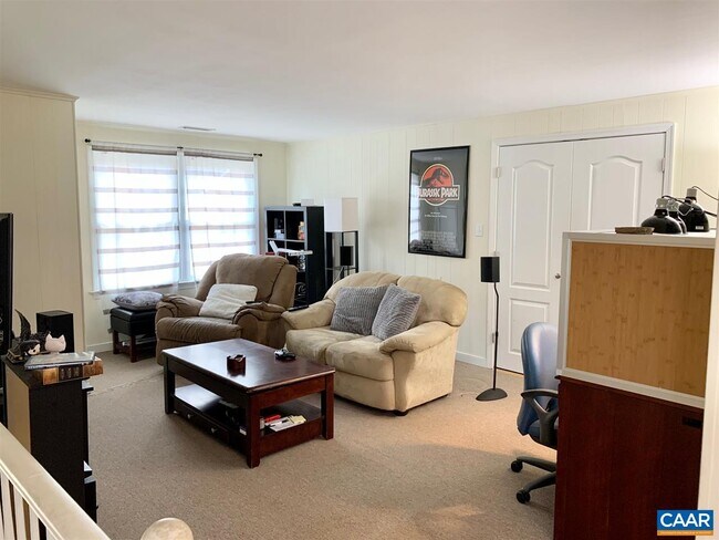 Building Photo - 317 Montebello Cir
