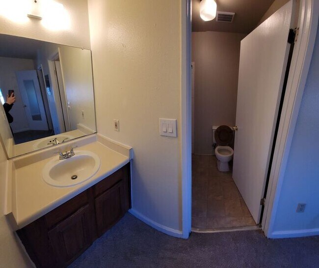 Building Photo - 1100 Berrum Ln