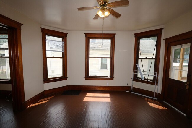 Foto del edificio - 1321 N 7th St