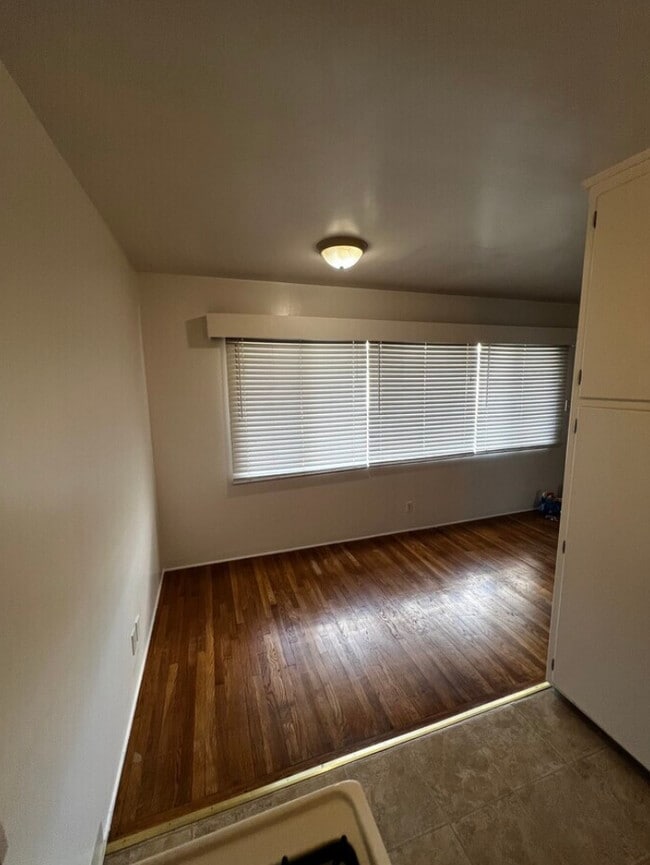 Building Photo - 3024-3034 Luna Drive