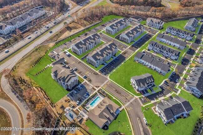 Building Photo - 3404 Aspen Cir