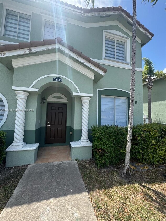 Foto principal - 2808 SE 16th Ave