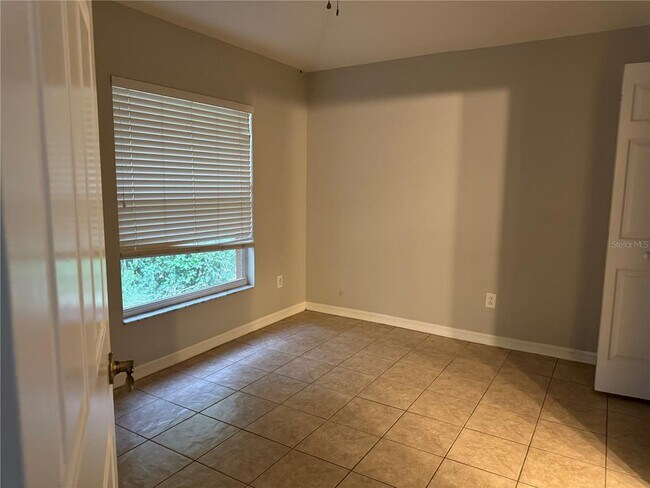 Building Photo - 10457 Canary Isle Dr