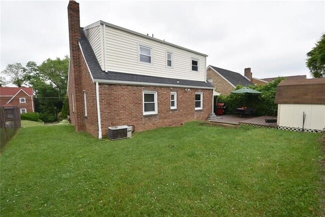 Building Photo - 1238 Gallupe Dr