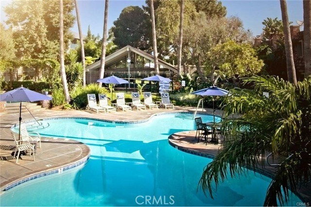 Foto del edificio - 16635 Algonquin St