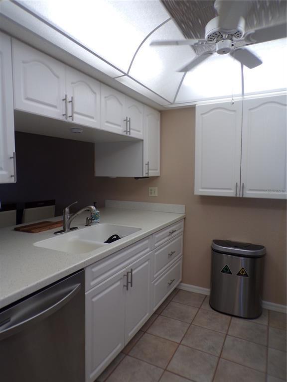 Foto del edificio - 4016 Oakview Dr