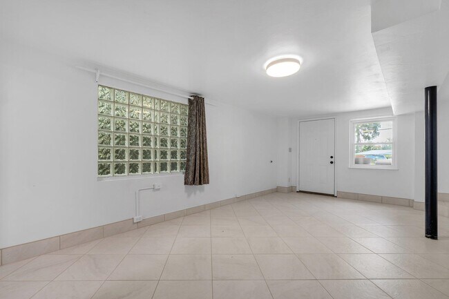 Foto del edificio - 2208 Escambia Dr