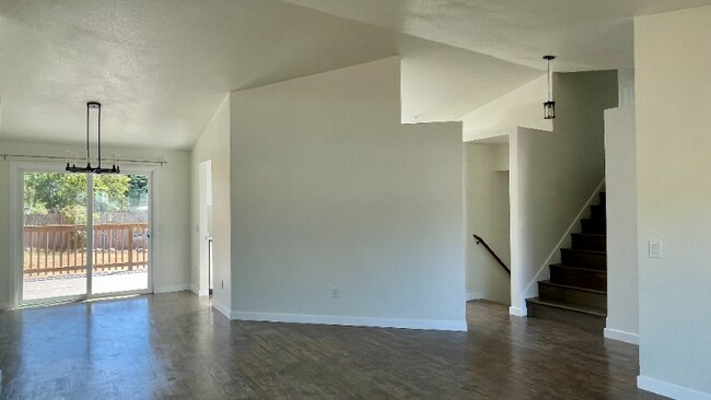 Building Photo - 1402 225th St SW