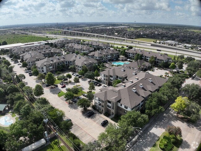 Exterior 3D - Marquis Seven Lakes