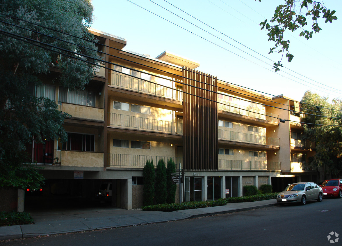 Foto del edificio - Carmel Manor