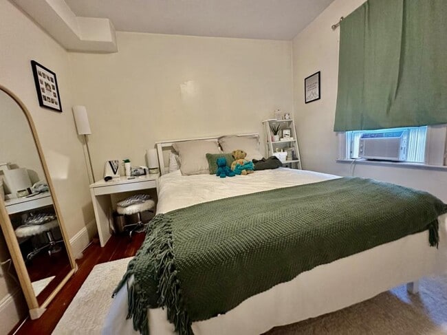 Building Photo - 3 bedroom in Cambridge MA 02141