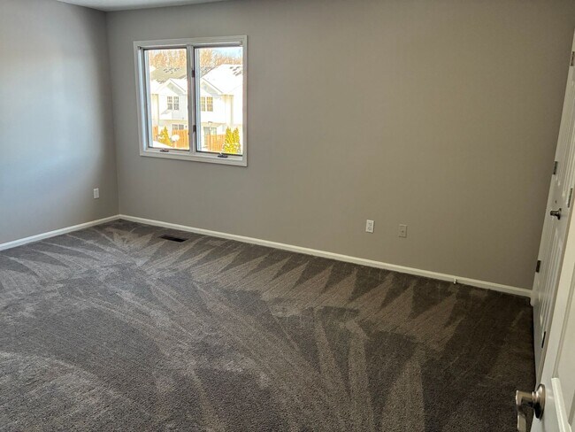 Foto del edificio - 3 Bedroom 2 Bath Condo