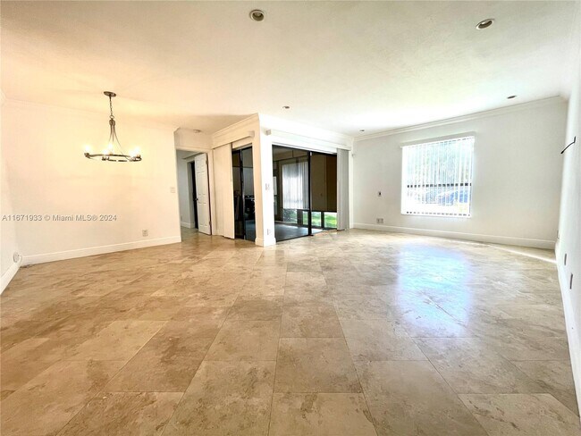 Building Photo - 3709 Cocoplum Cir